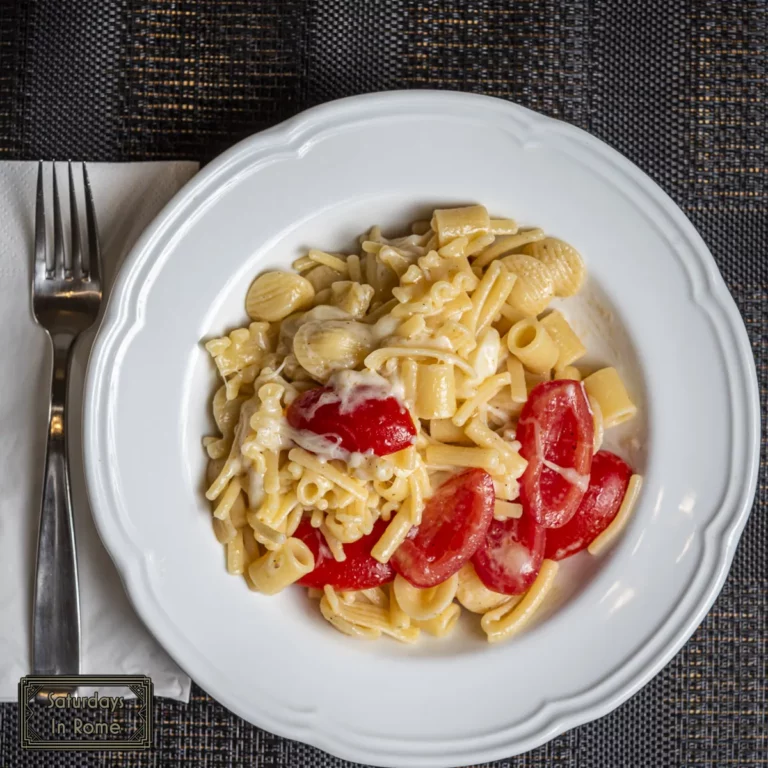 A Summer Pasta Recipe With An Easy No-Cook Sauce