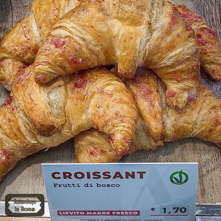 Autogrill in Italy - Fresh Pastry