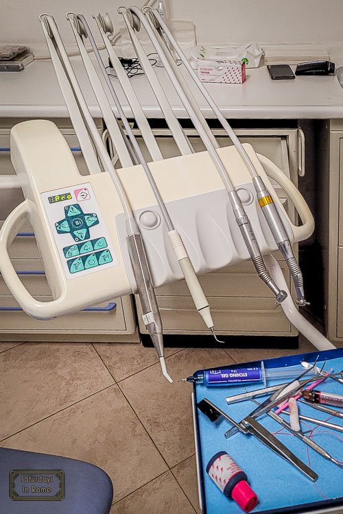 Dentist In Rome Italy - More Equipment