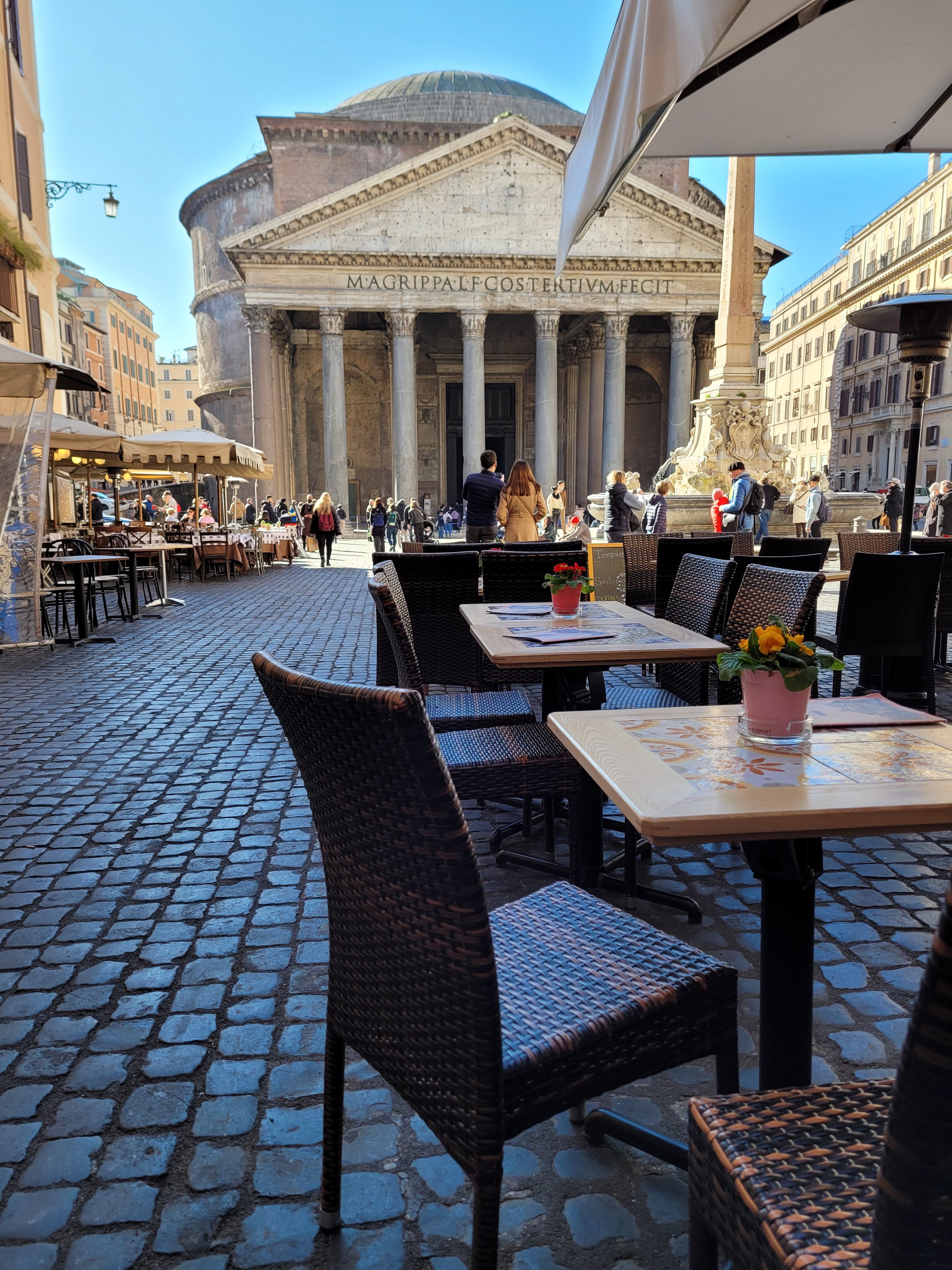 inside the pantheon - The Piazza