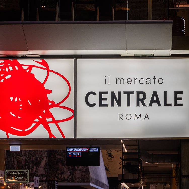 Rome's train station food court - Entrance