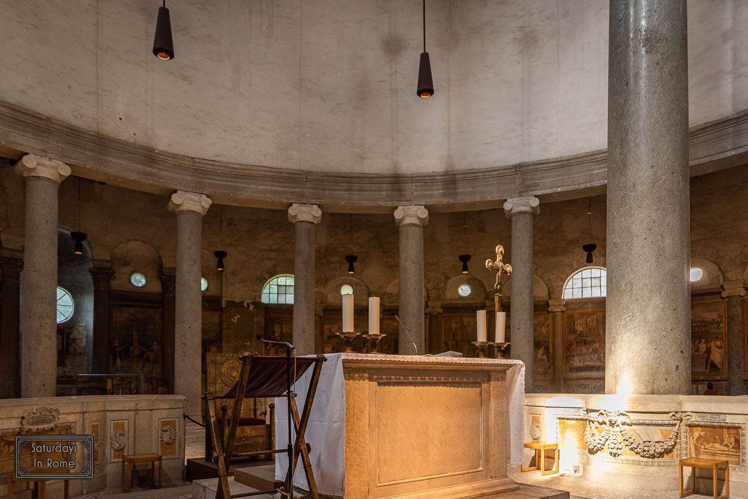 Santo Stefano Rotondo - Center Altar