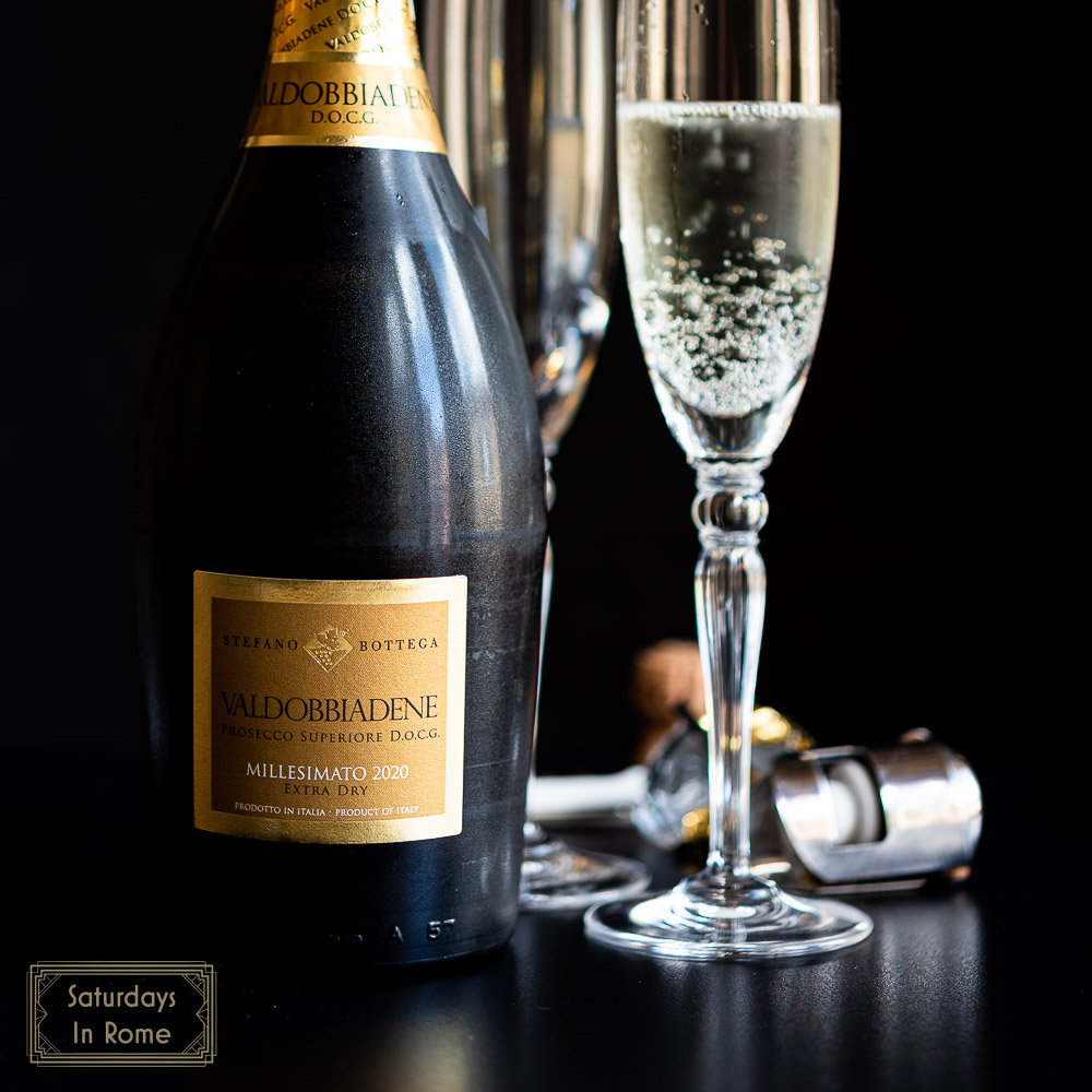 the difference between prosecco and sparkling wine - chilled with b ubbles