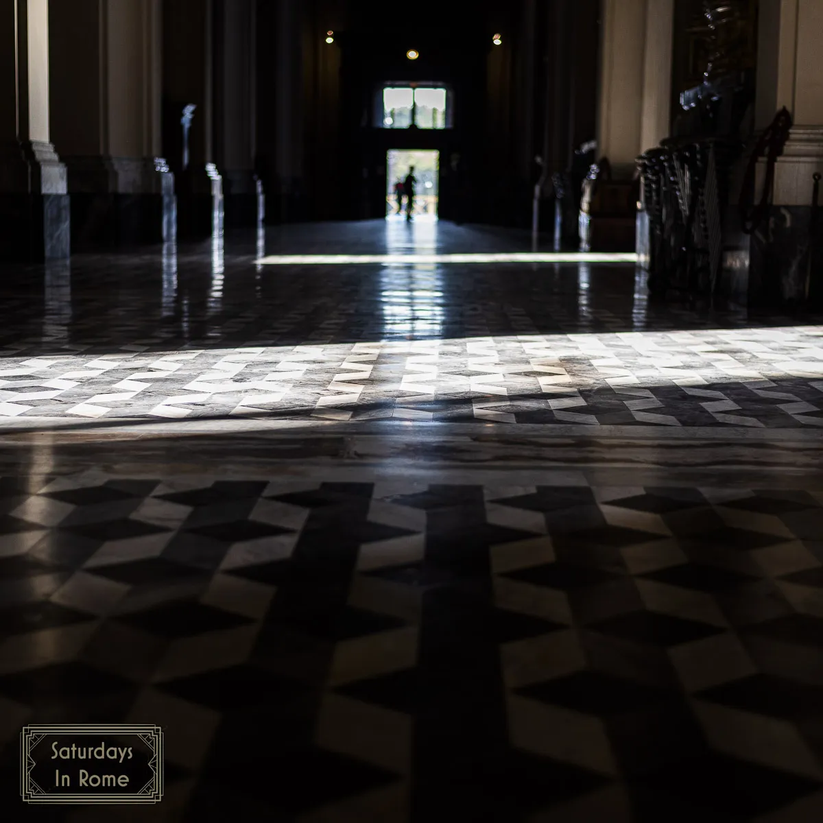 Basilica of St John in Lateran - Shadows