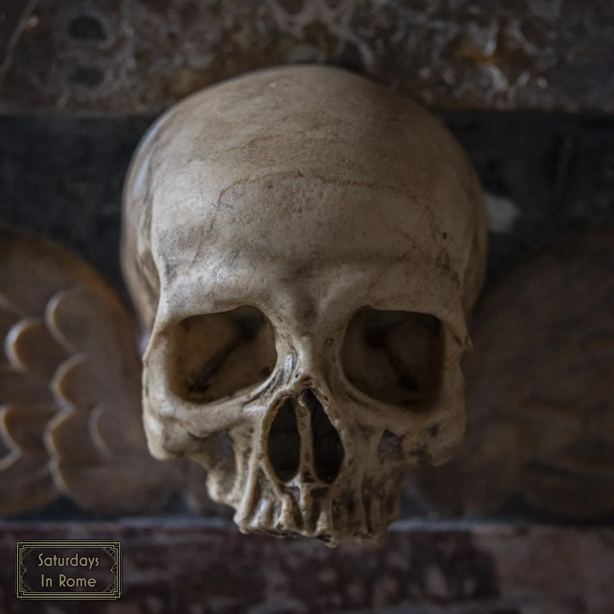 Skeleton head sculpture in Santa Maria del Popolo